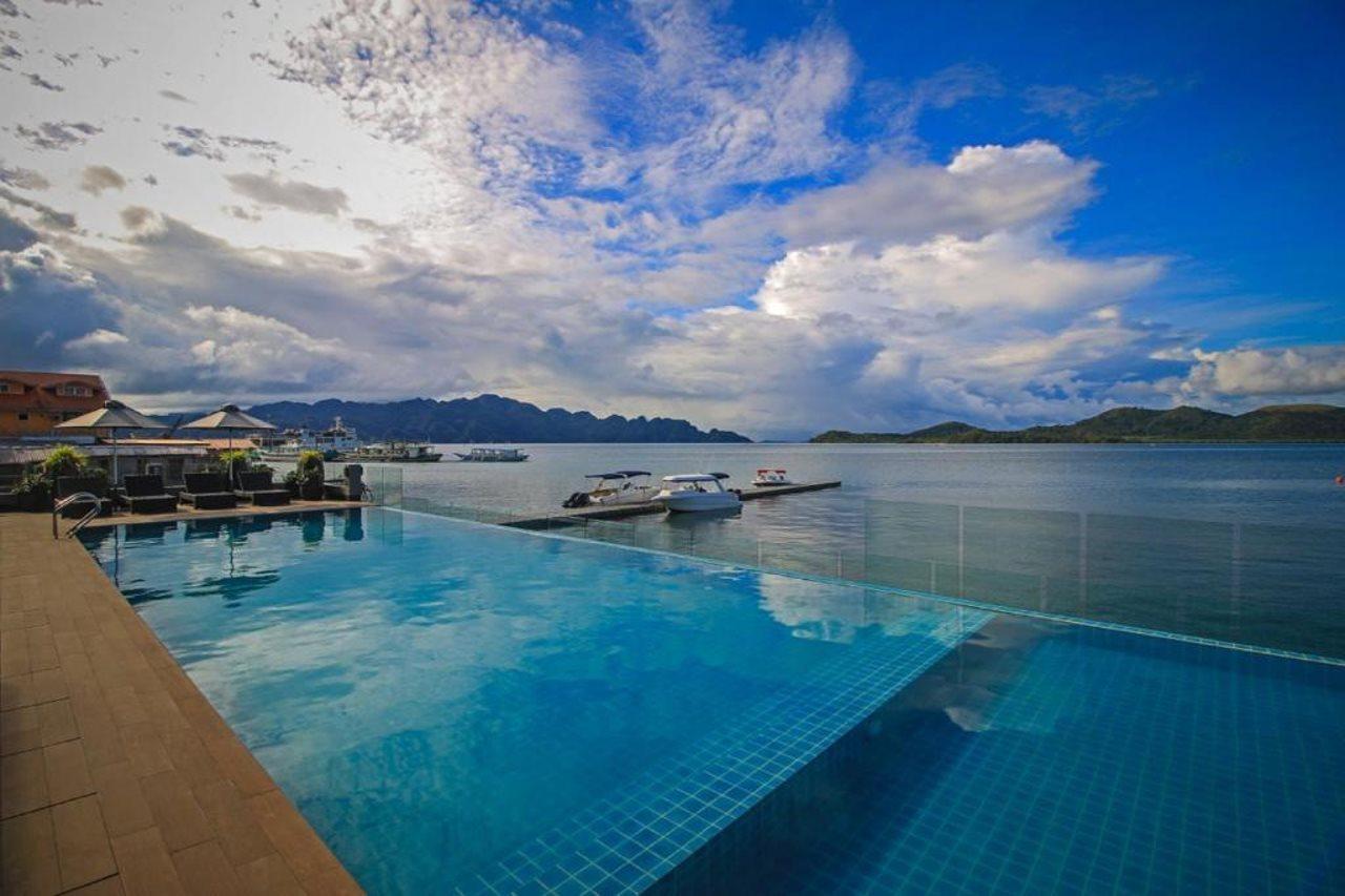 Two Seasons Coron Bayside Hotel Extérieur photo
