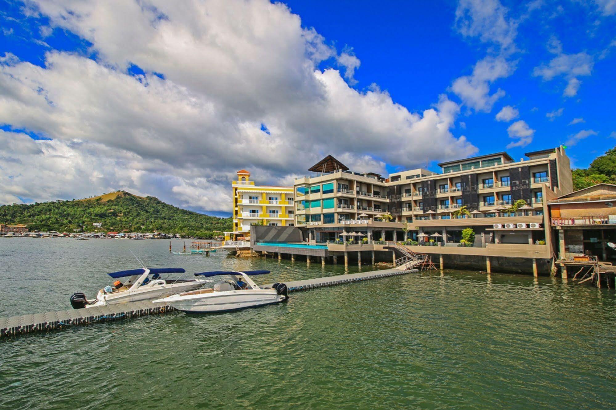 Two Seasons Coron Bayside Hotel Extérieur photo